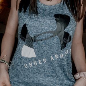 Barley Worn & in great condition!